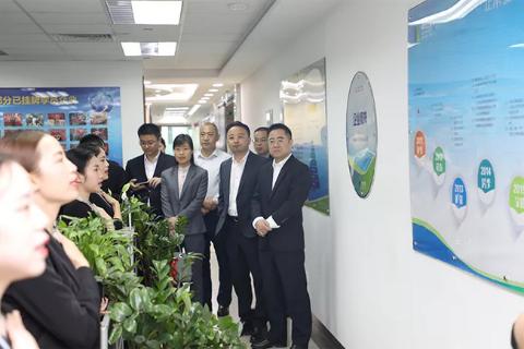 明光市市委书记被名人堂企业文化深深感动 | 深入沟通合作空间广阔